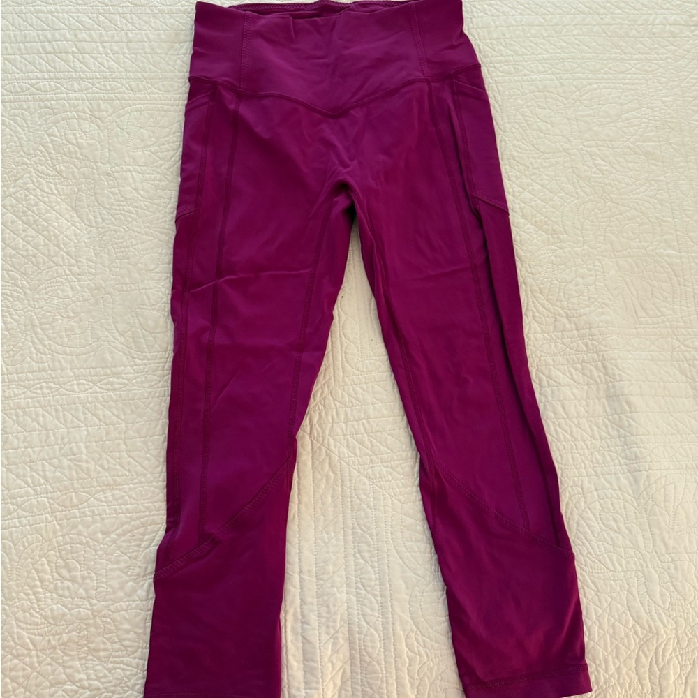 Lululemon High-Rise Cropped Leggings | Size 8 | Magenta